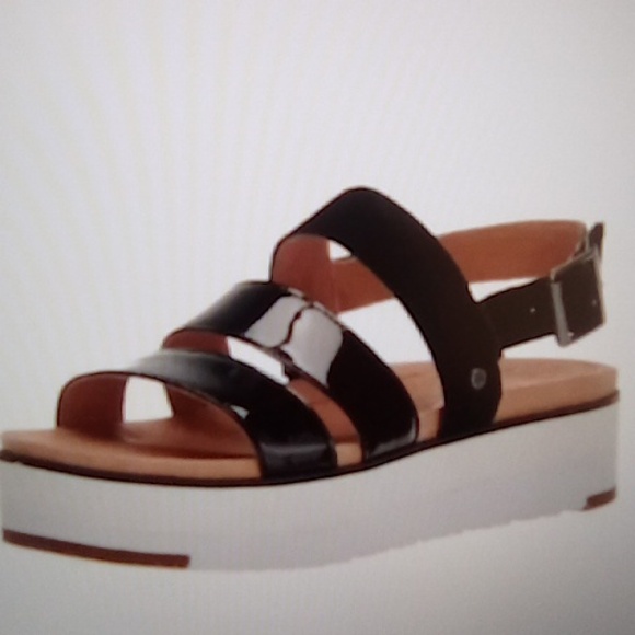 UGG Braelynn Patent Leather Sandals - Picture 1 of 10